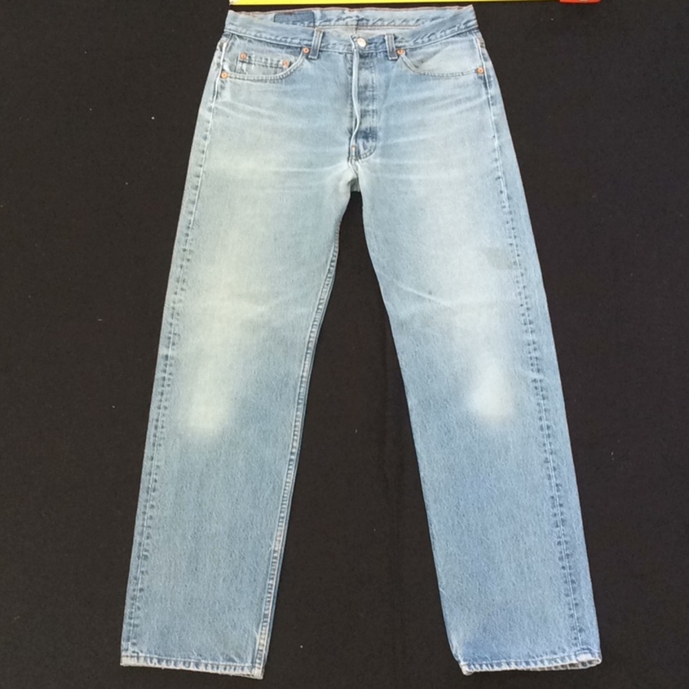 Vintage 80-90’s Levi 501 jeans beautiful fade